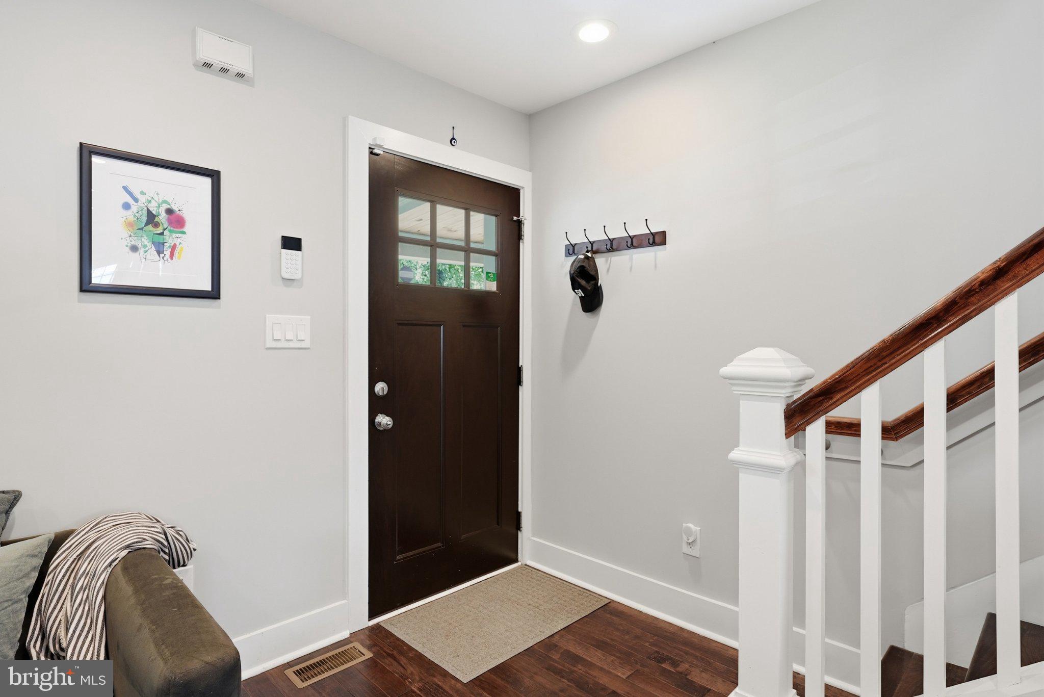 309 35TH STREET NE