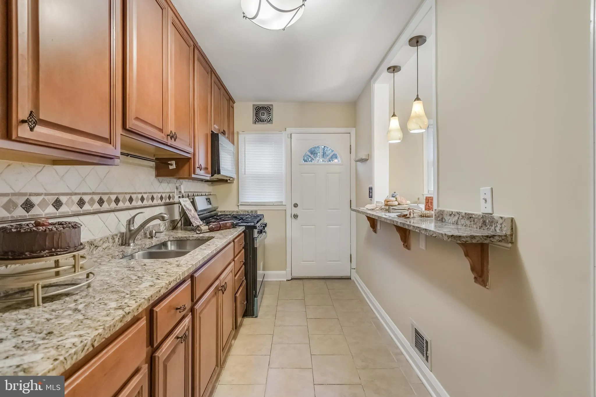 Baltimore, Maryland 21214, United States, 3 Bedrooms Bedrooms, ,2 BathroomsBathrooms,Residential,Active,234223