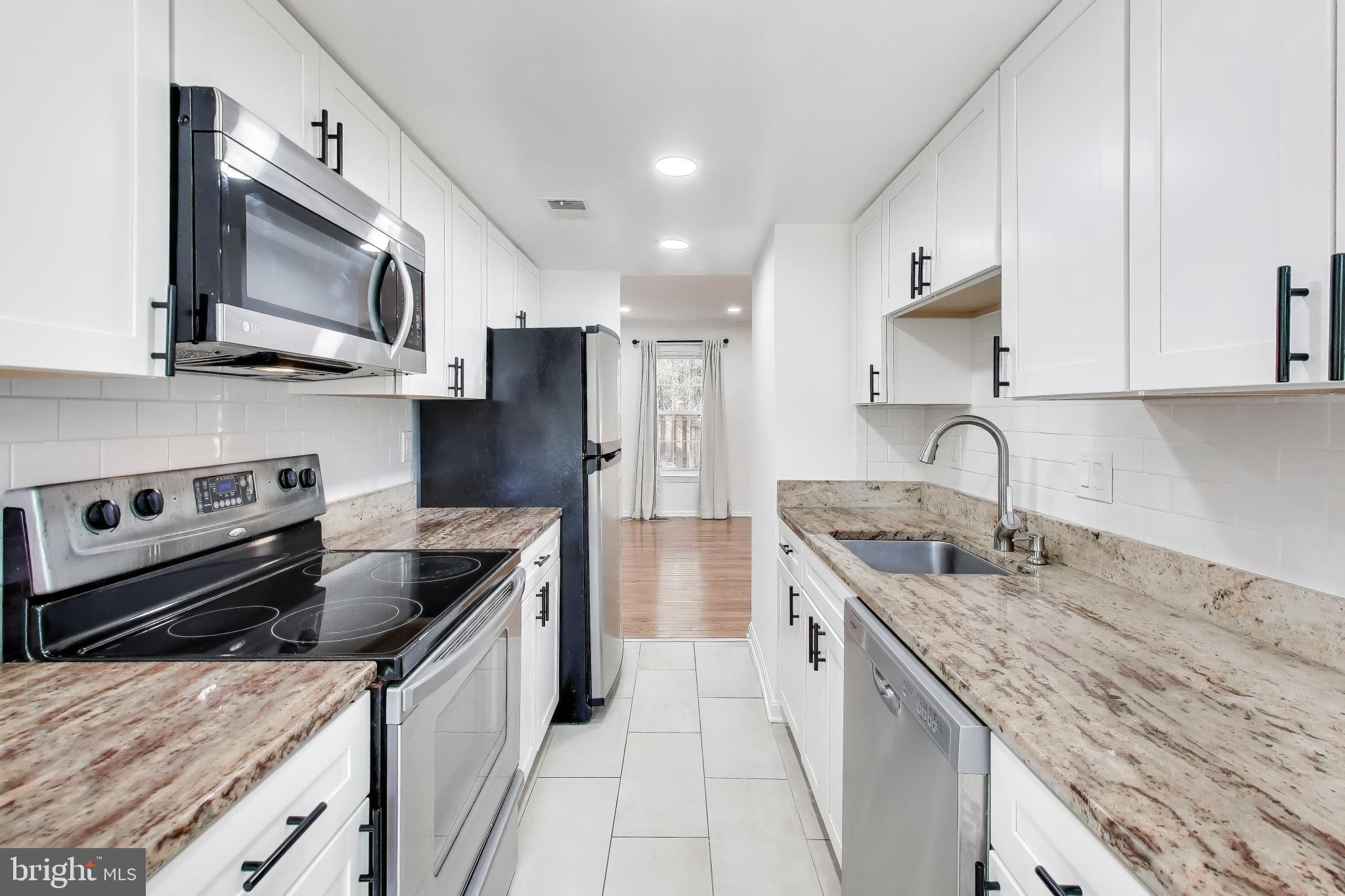 20210 MAPLE LEAF COURT