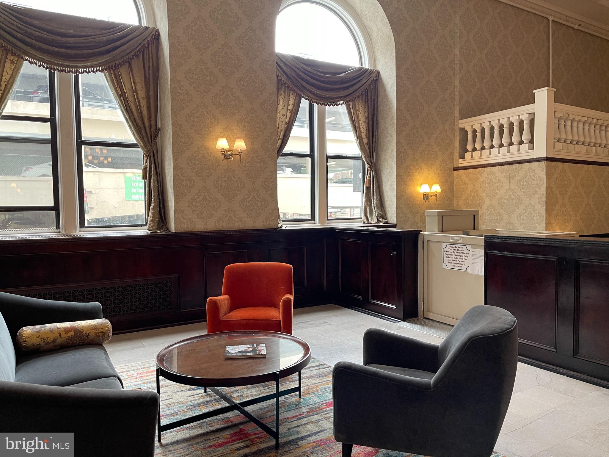 AVENUE OF THE ARTS - Residential