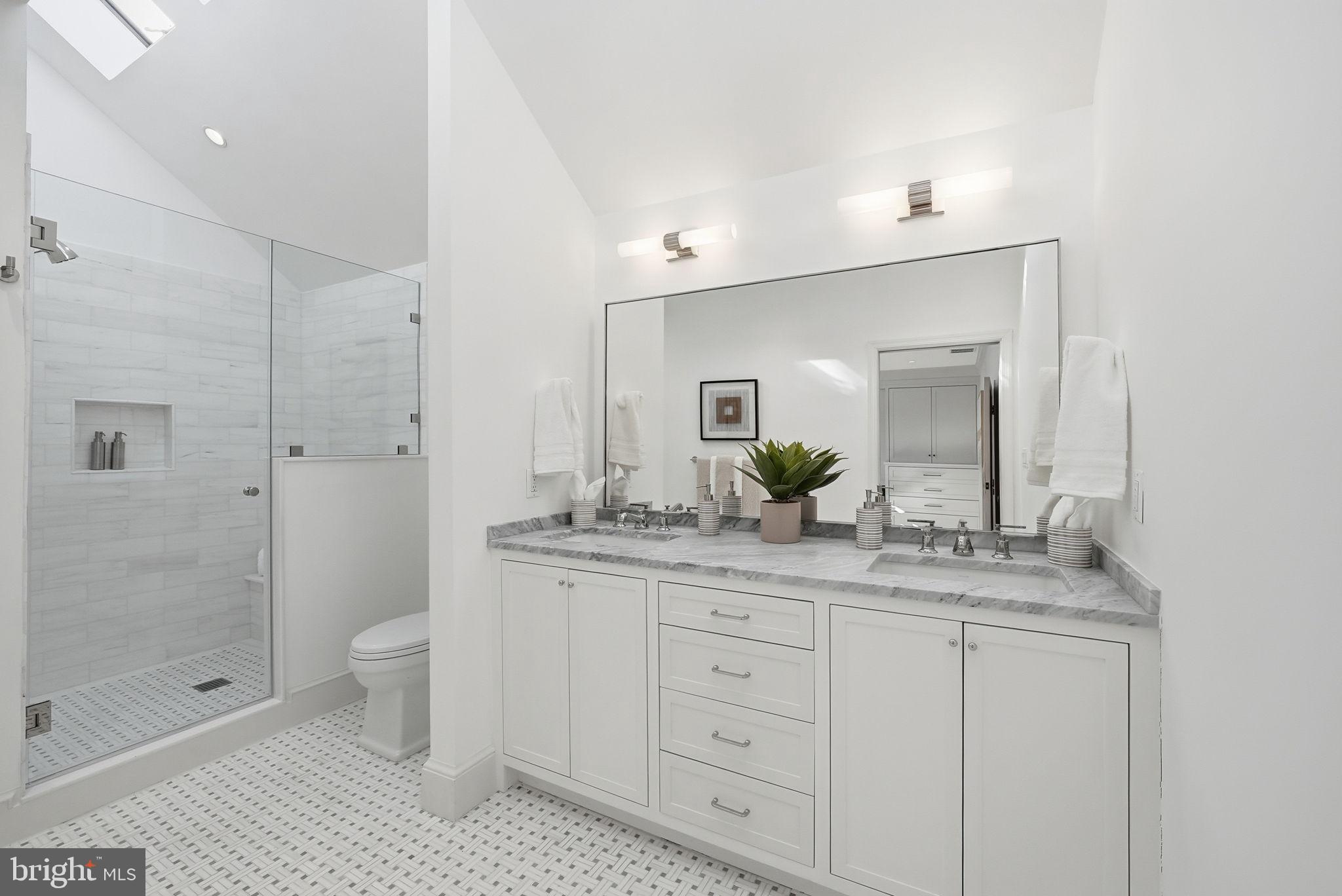 CHEVY CHASE VILLAGE - Residential