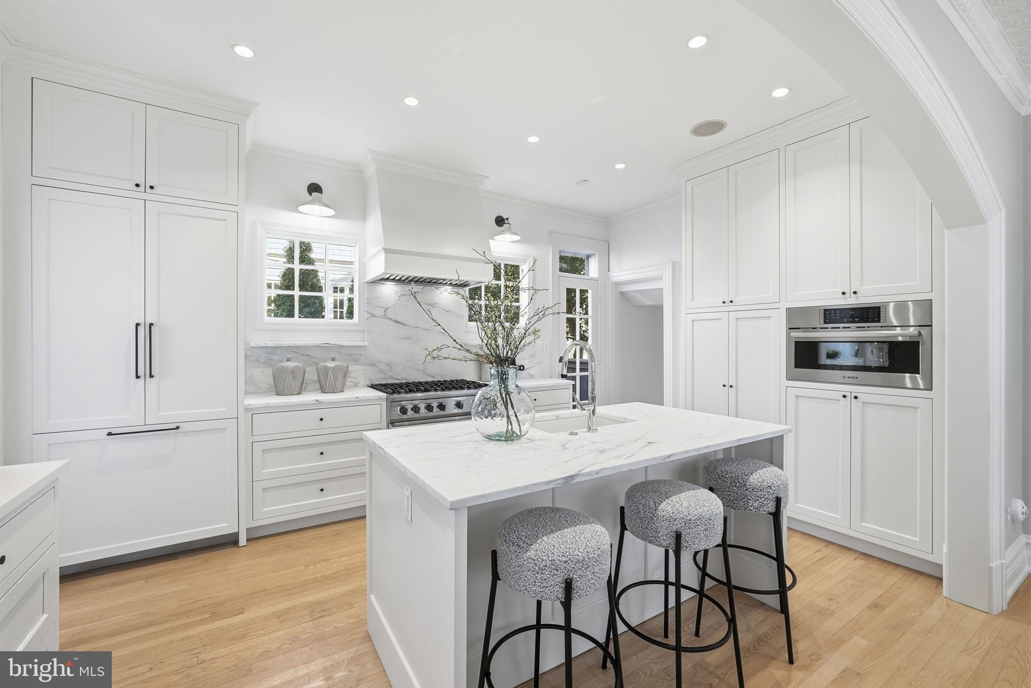 CHEVY CHASE VILLAGE - Residential