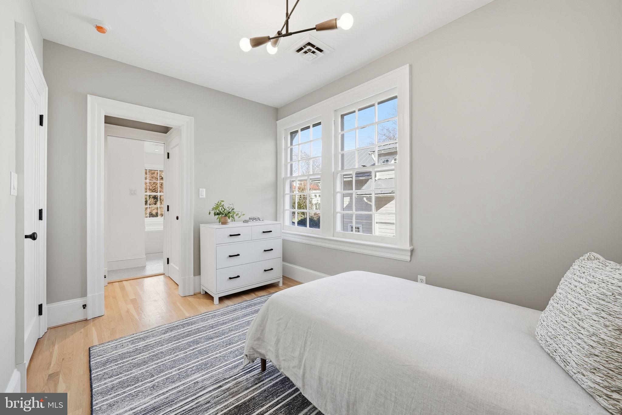 CHEVY CHASE VILLAGE - Residential