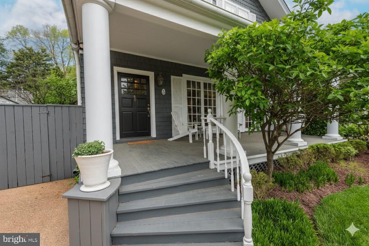 CHEVY CHASE VILLAGE - Residential