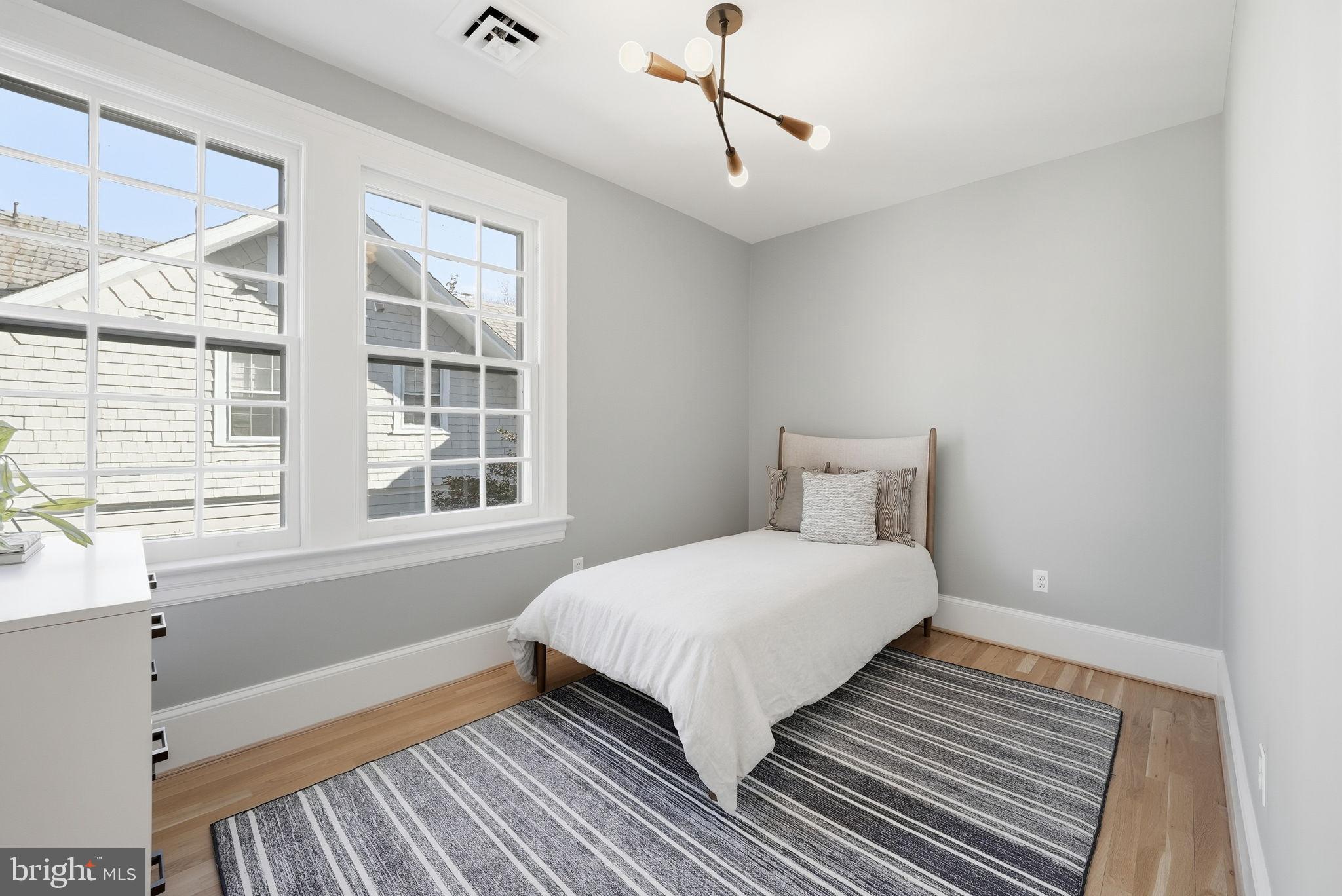 CHEVY CHASE VILLAGE - Residential