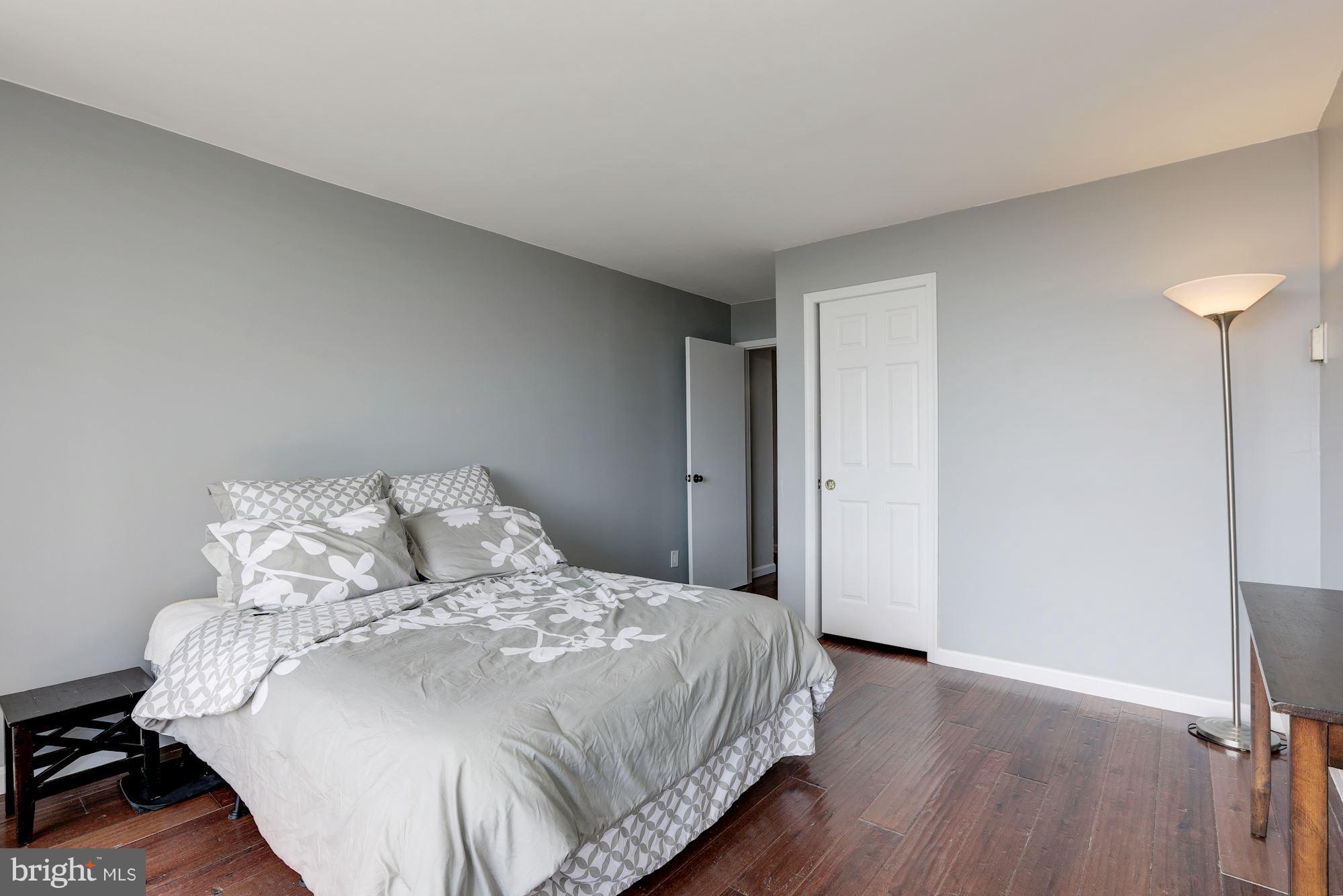 THE WATERFORD - Residential