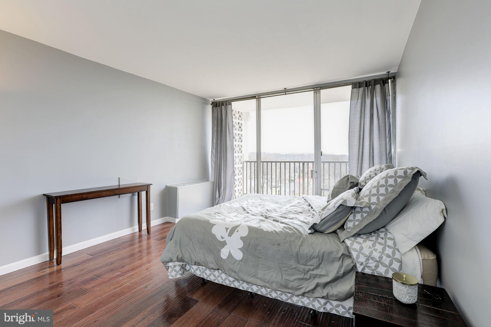 THE WATERFORD - Residential