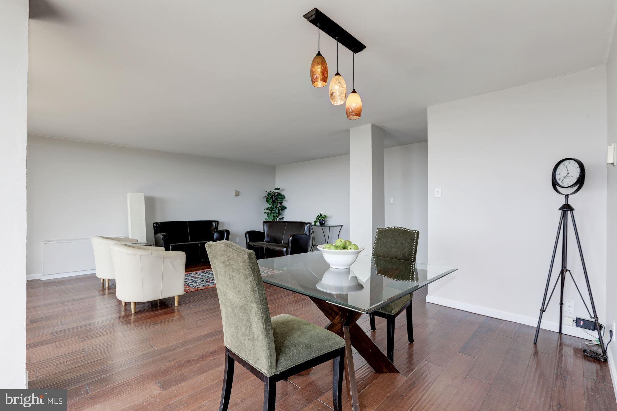 THE WATERFORD - Residential