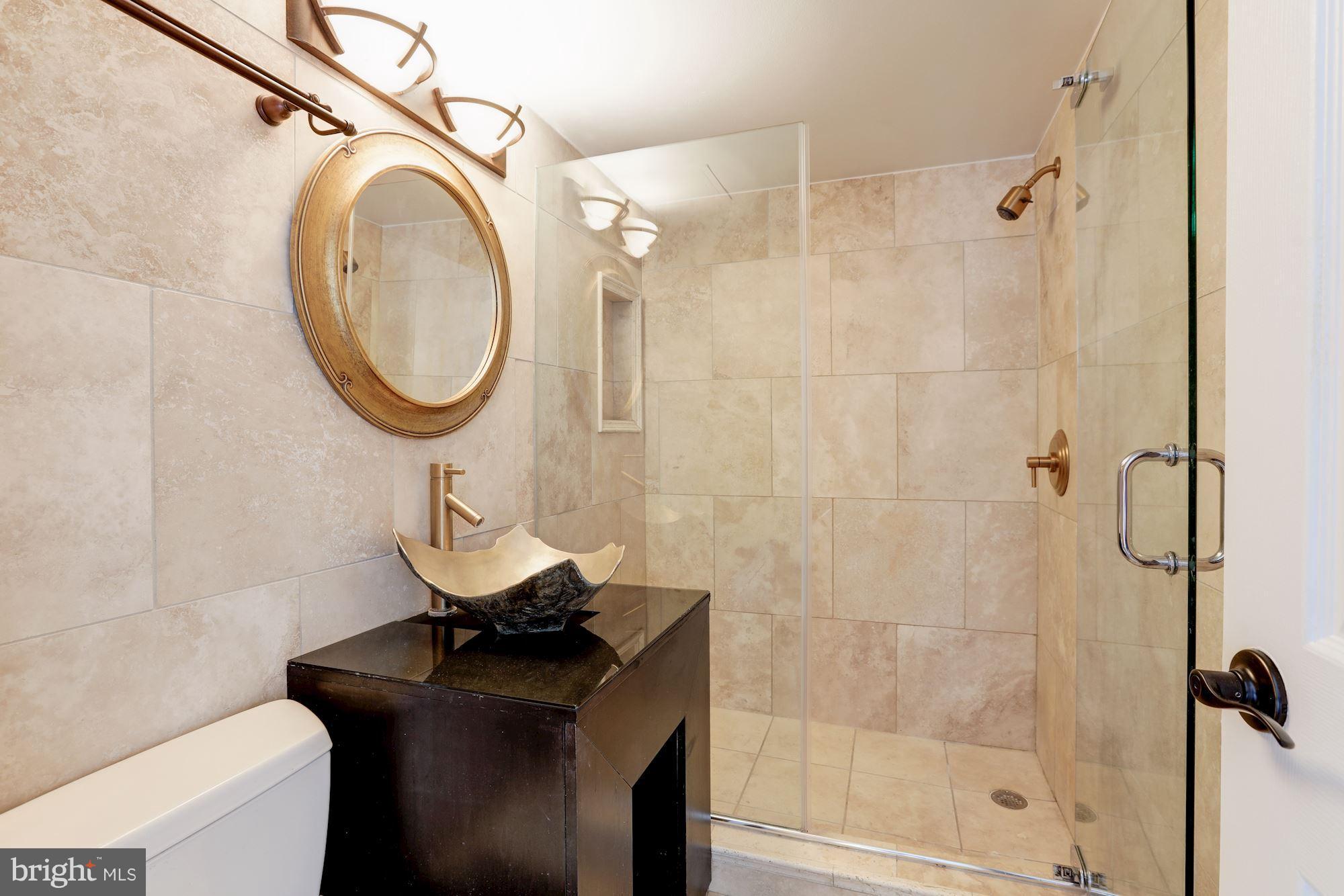 THE WATERFORD - Residential