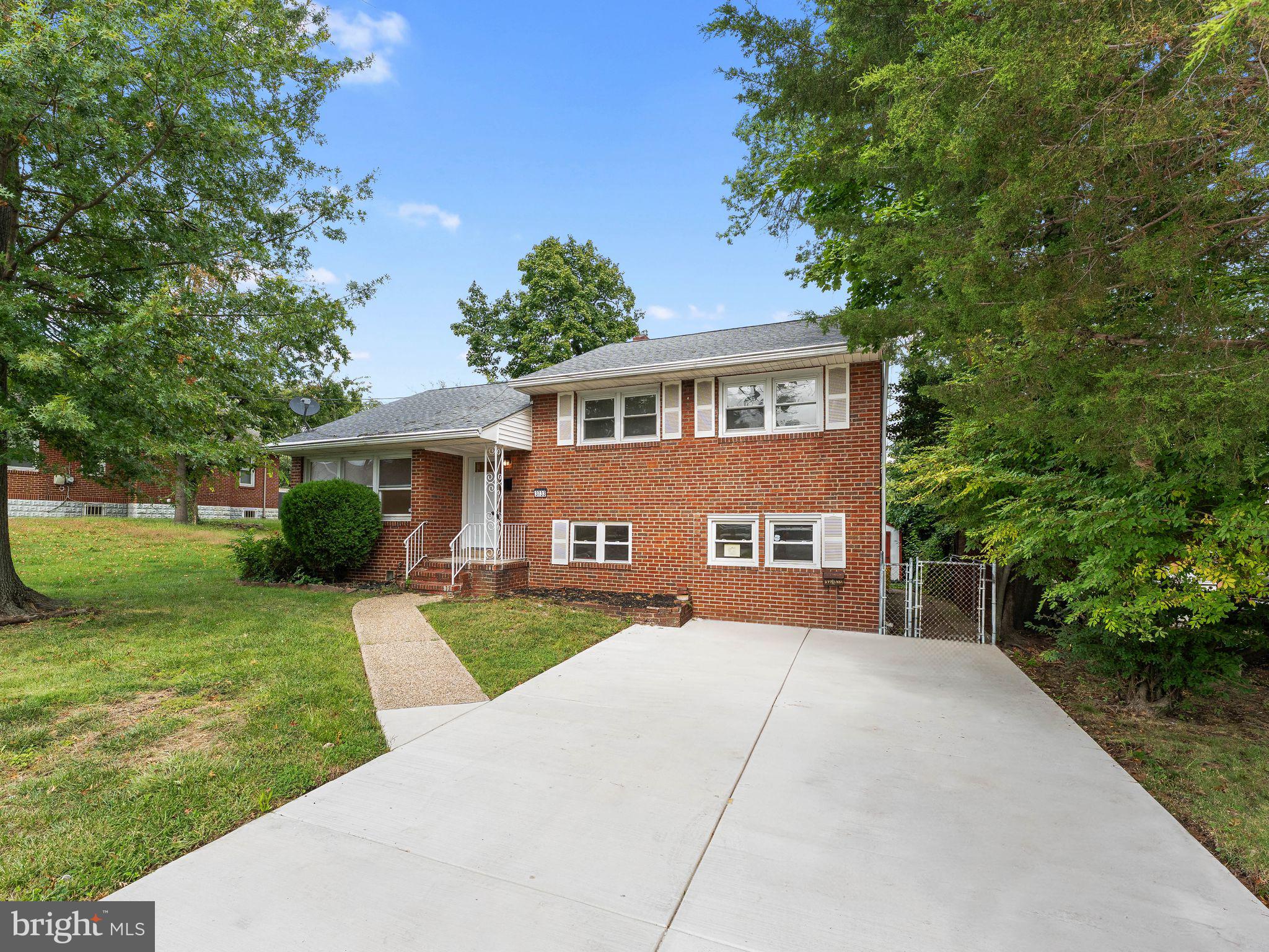 3733 DREXEL AVENUE