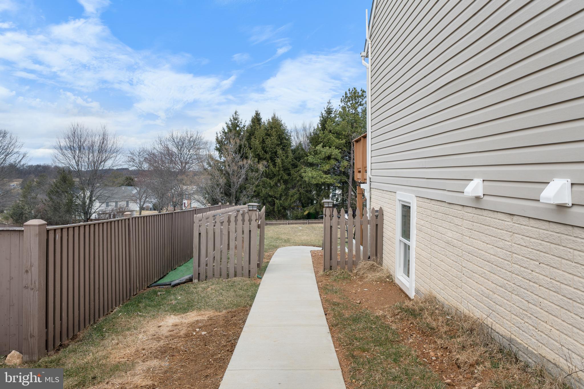 DIAMOND HILLS - Residential