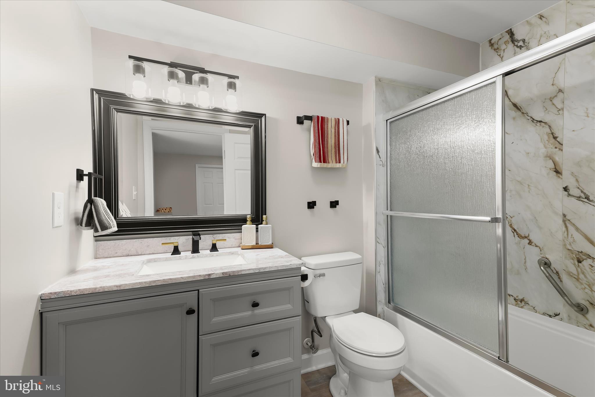 DIAMOND HILLS - Residential