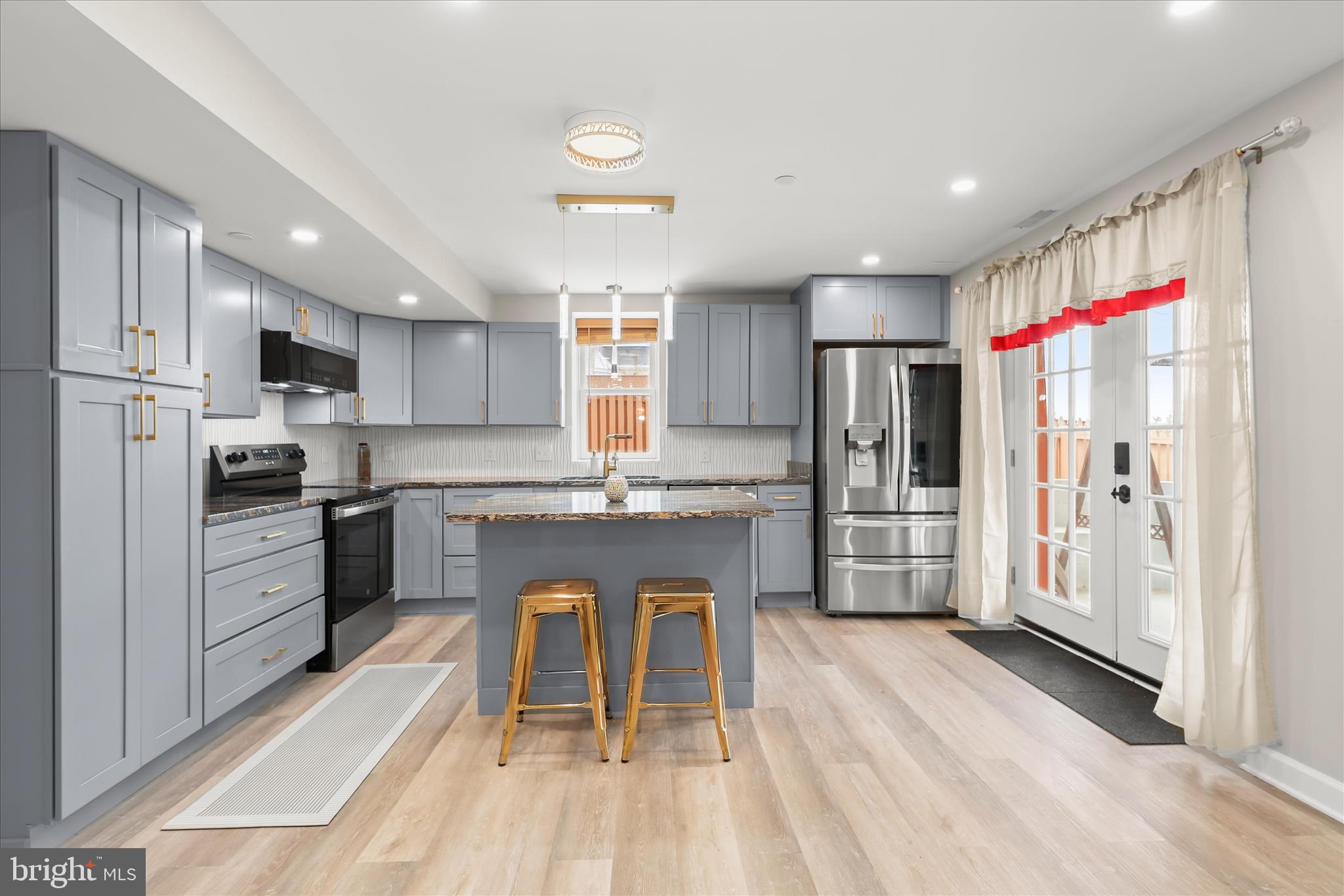 DIAMOND HILLS - Residential