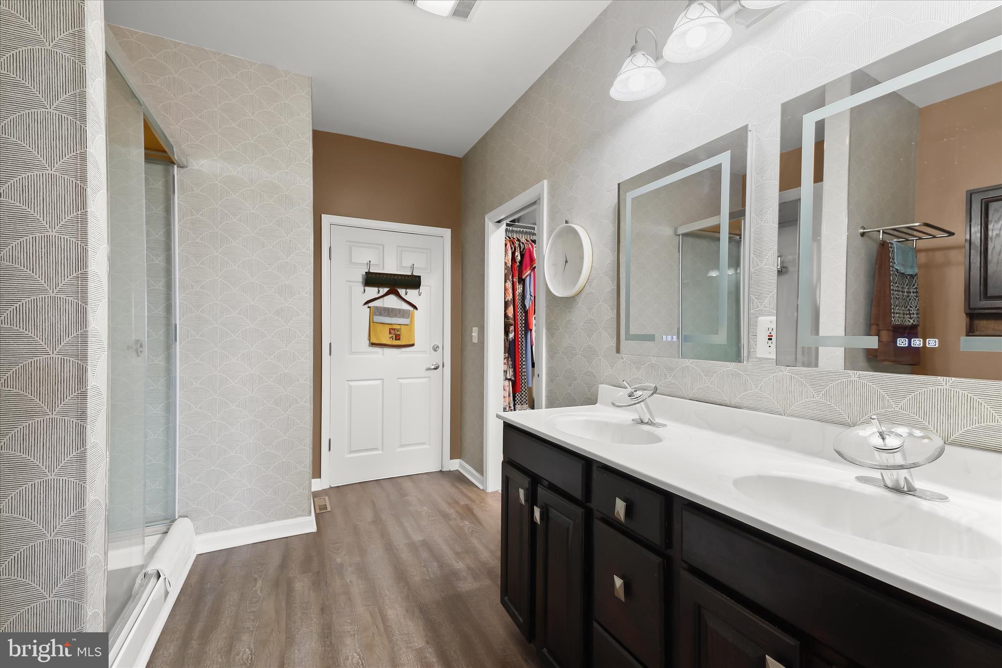 DIAMOND HILLS - Residential