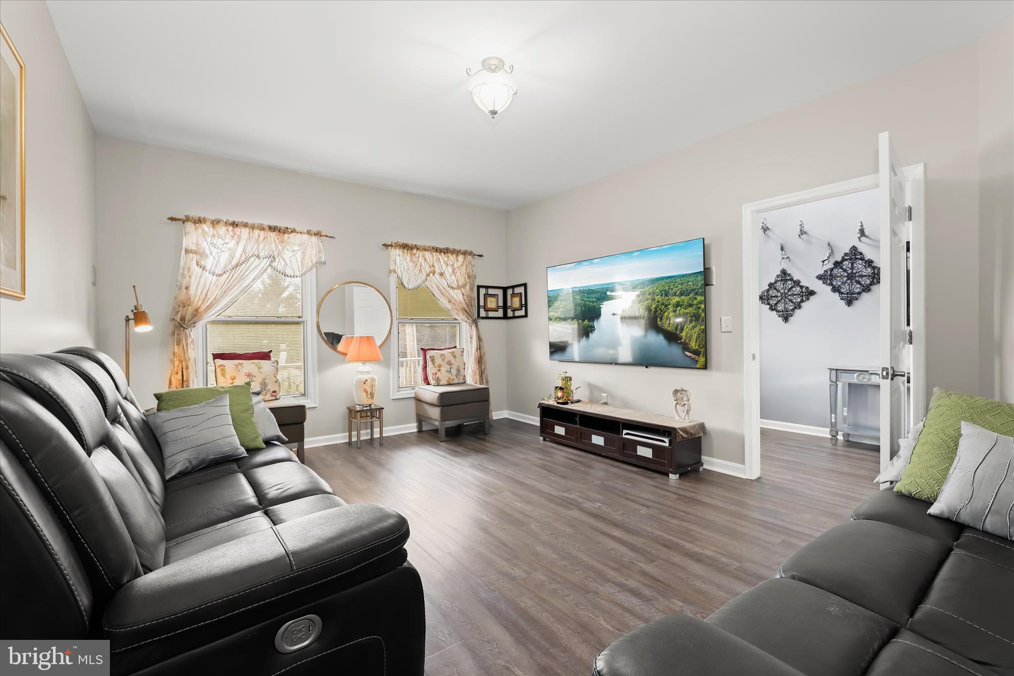 DIAMOND HILLS - Residential