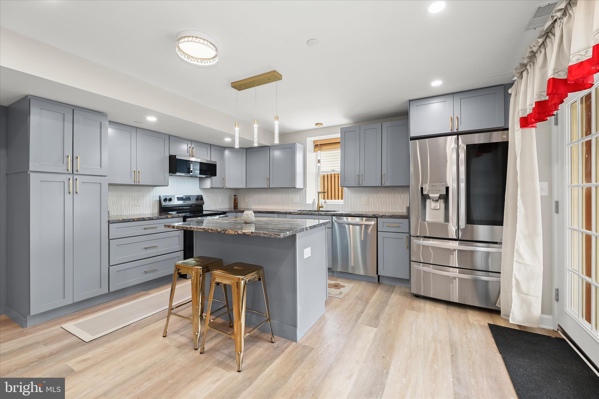 DIAMOND HILLS - Residential