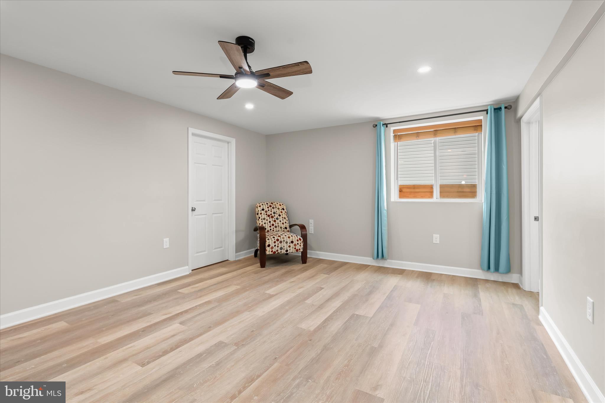 DIAMOND HILLS - Residential