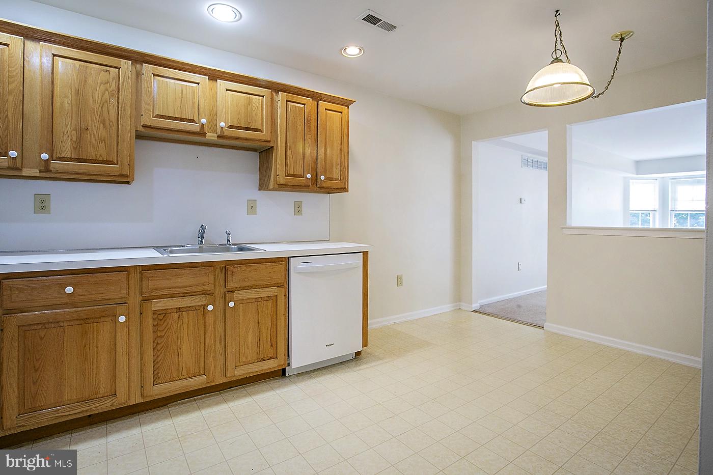 89 FORREST COURT
