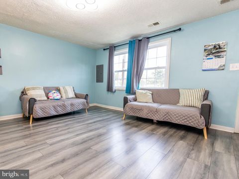 1852 VILLAGE GREEN DRIVE E-122 LANDOVER MD 20785