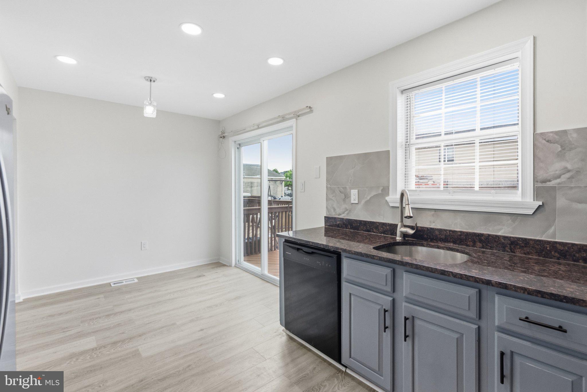 NORRISTOWN - Residential