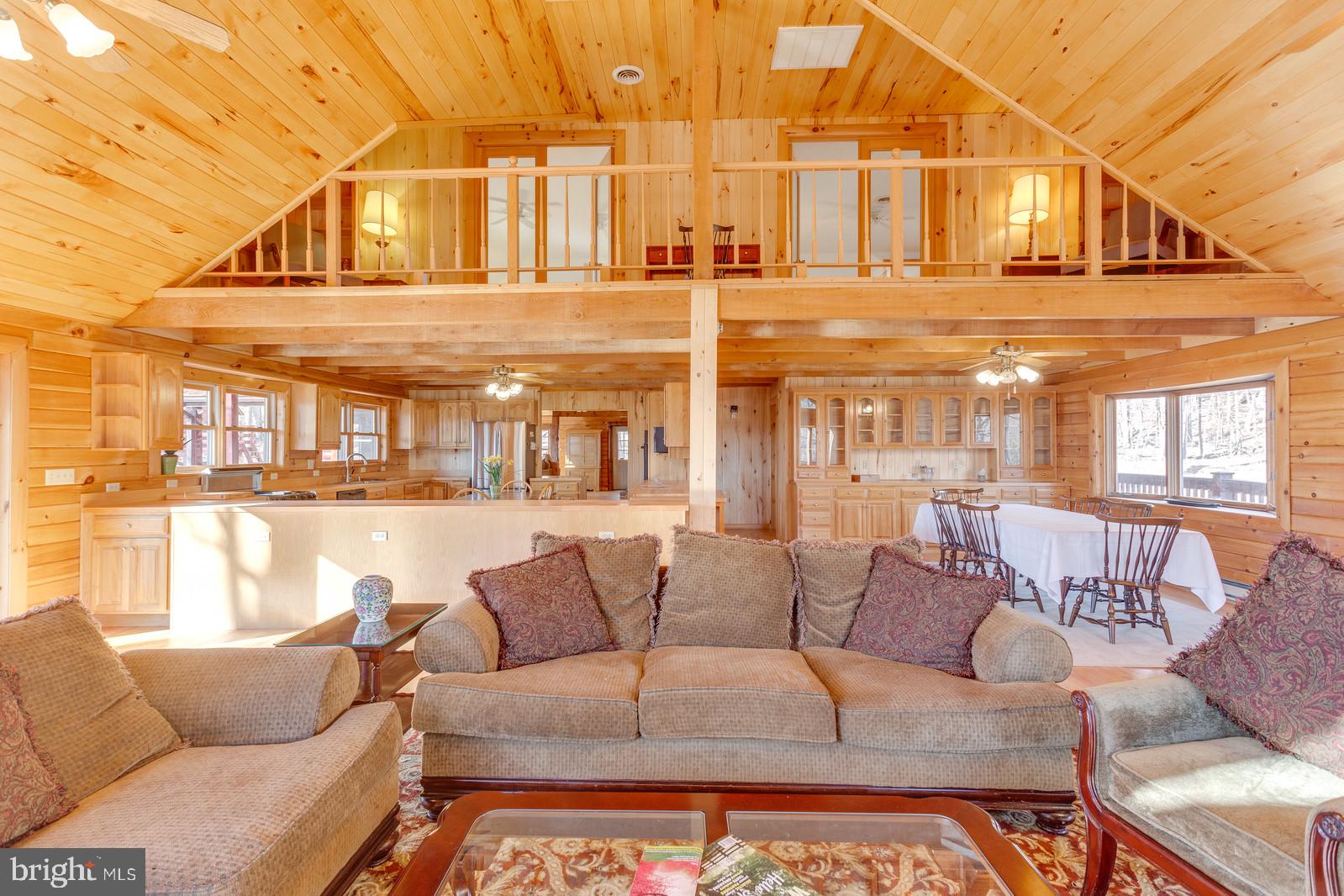 THUNDERBIRD HILLS - Residential