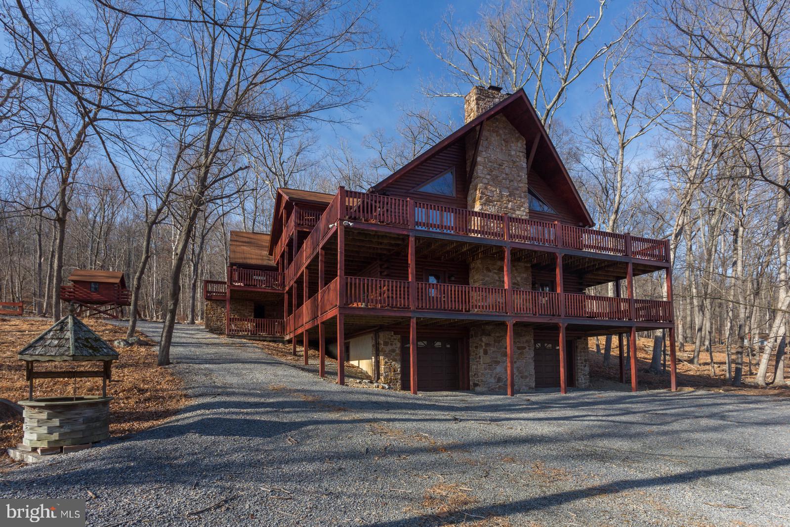 THUNDERBIRD HILLS - Residential