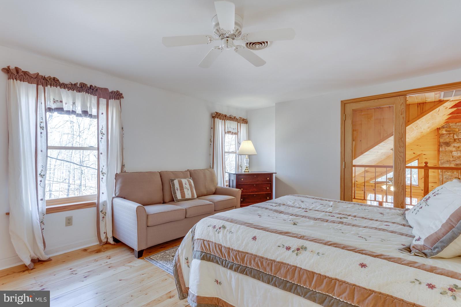 THUNDERBIRD HILLS - Residential