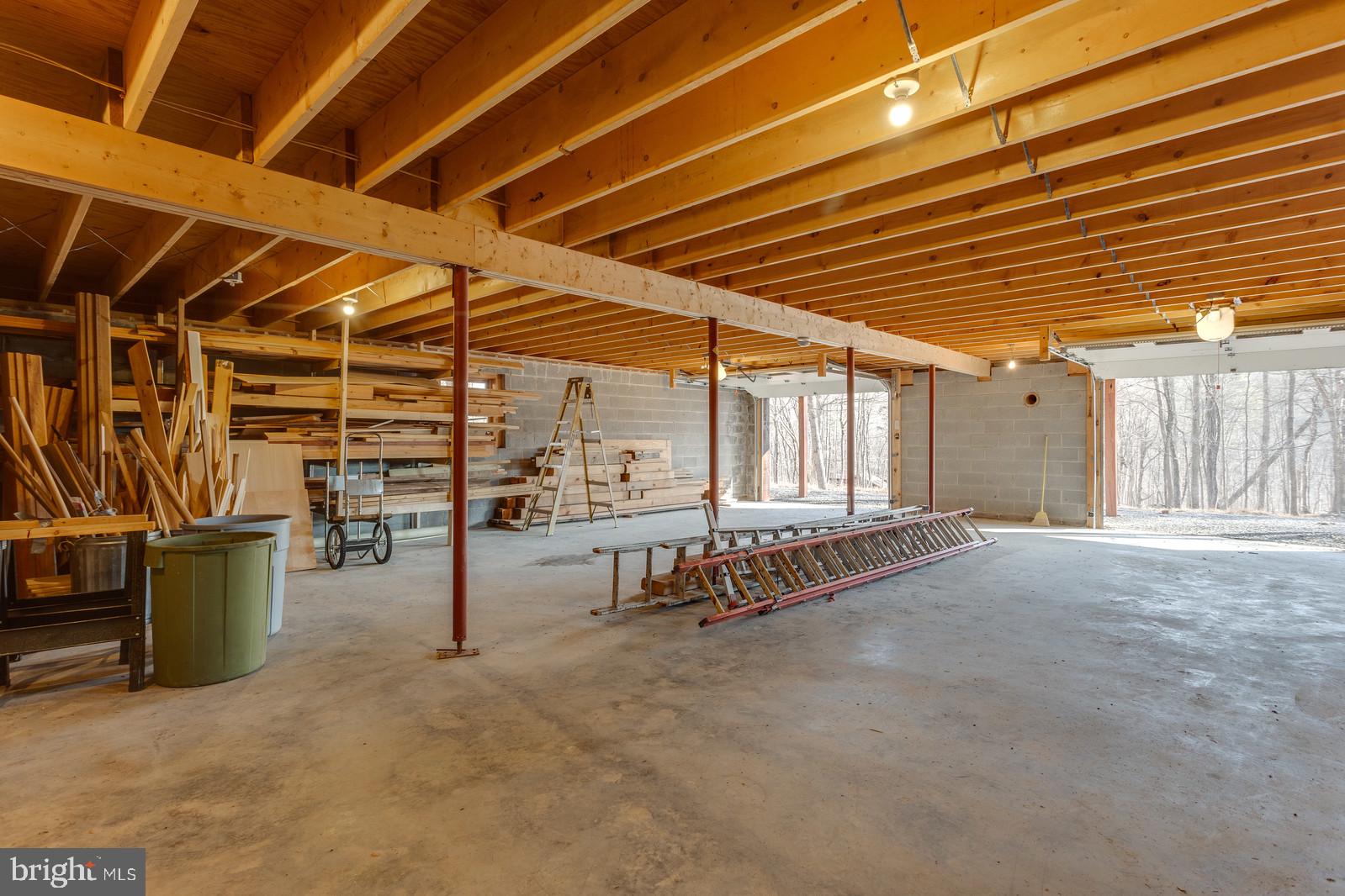 THUNDERBIRD HILLS - Residential