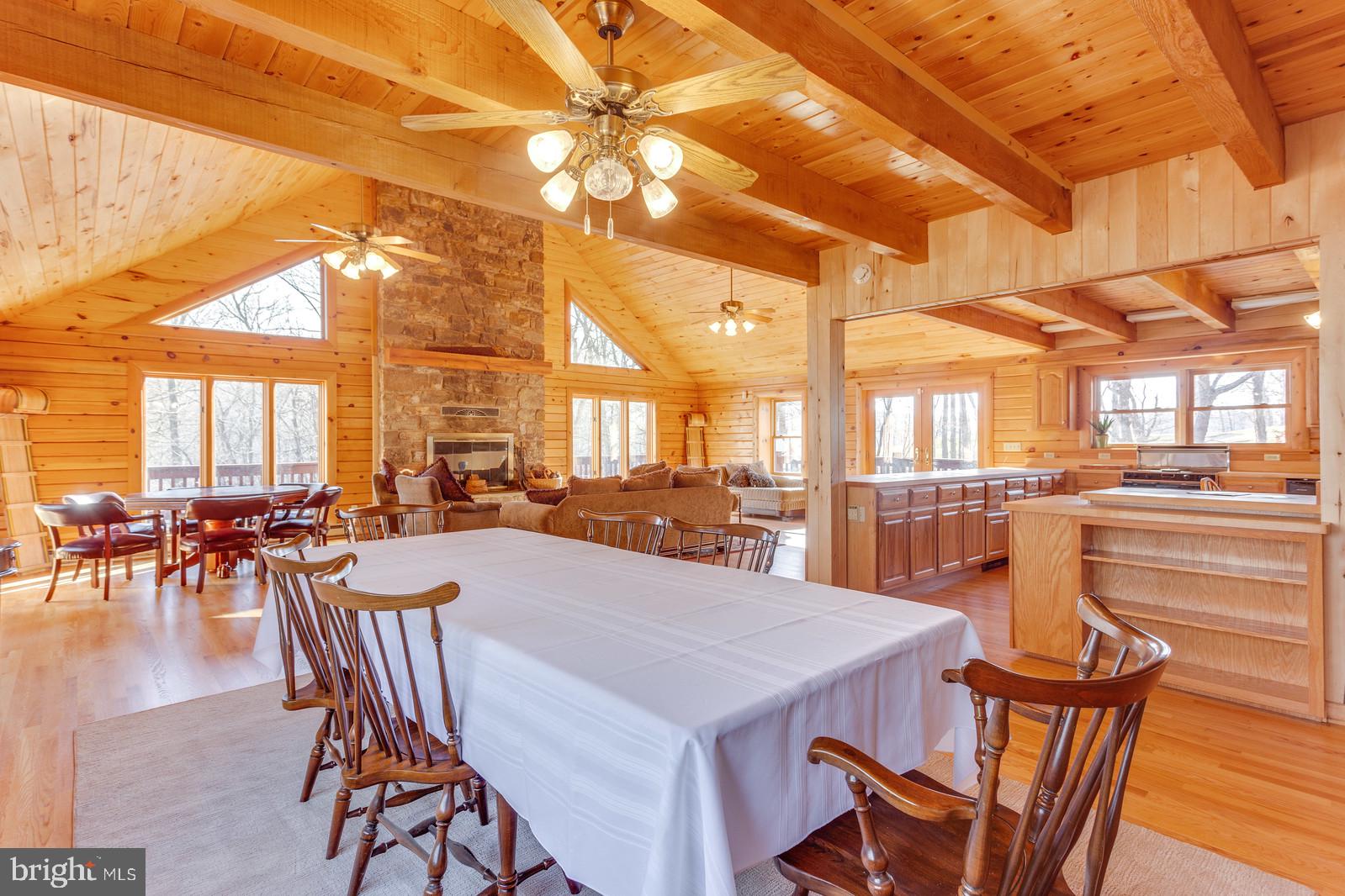 THUNDERBIRD HILLS - Residential