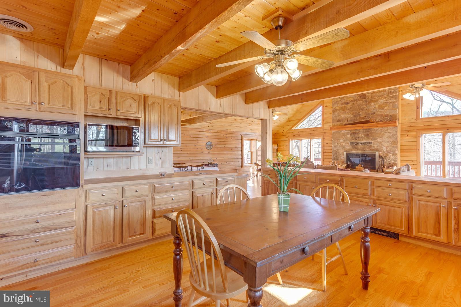 THUNDERBIRD HILLS - Residential