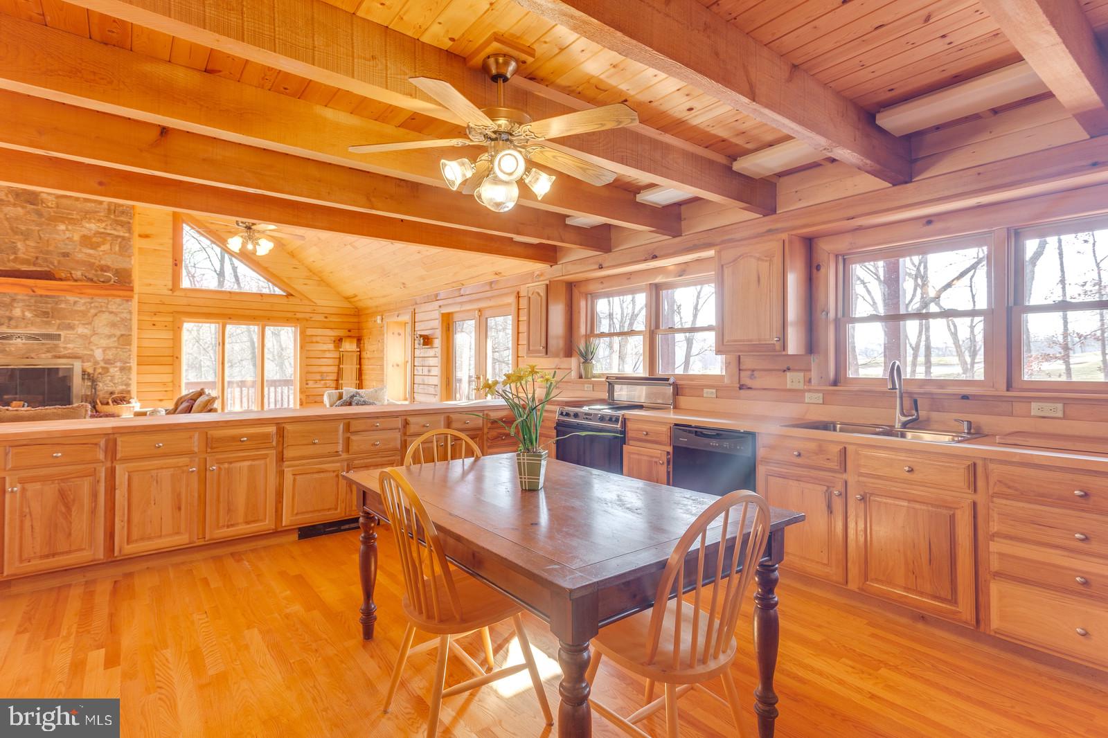 THUNDERBIRD HILLS - Residential