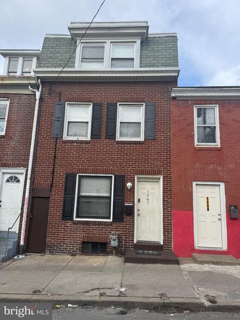 1047 COTTON STREET SE READING PA 19602
