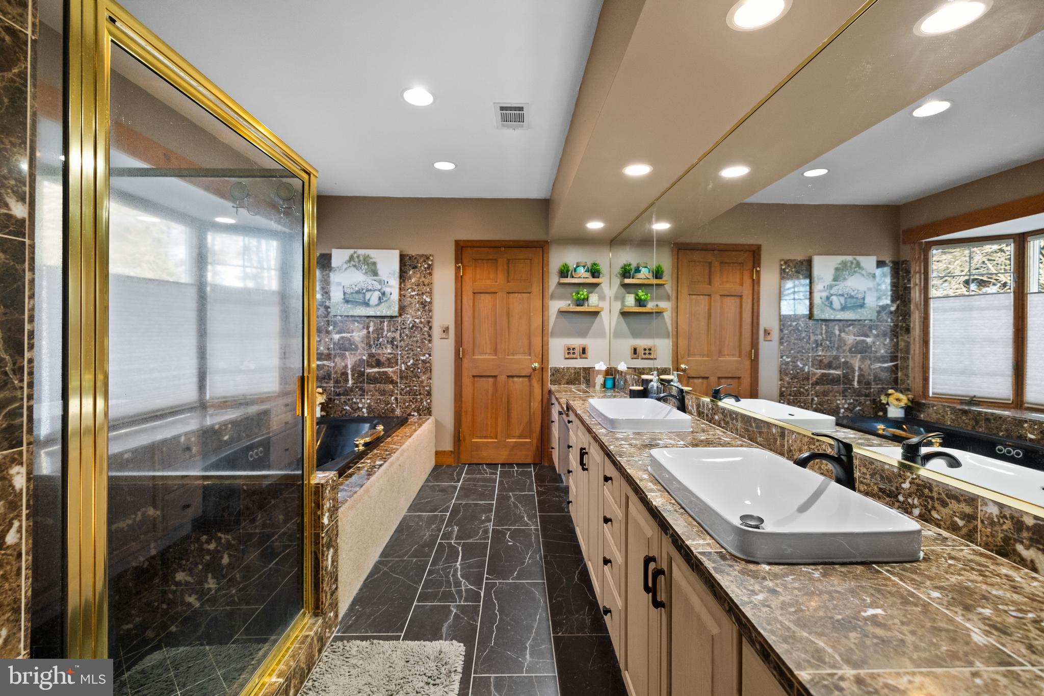 CHESTNUT HILL FARMS - Residential