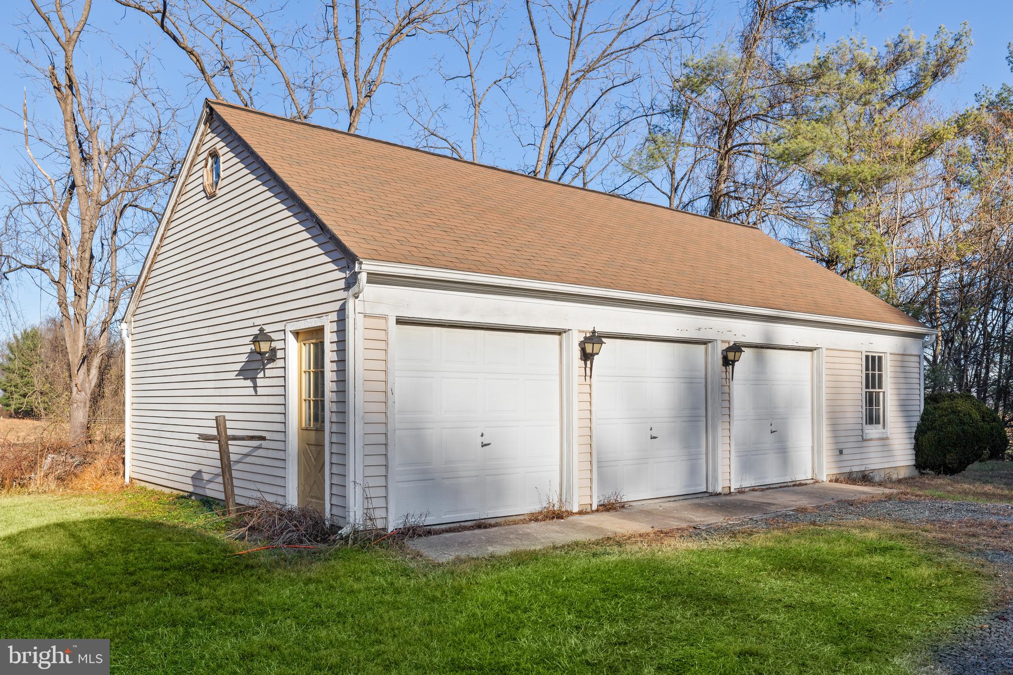 CHESTNUT HILL FARMS - Residential