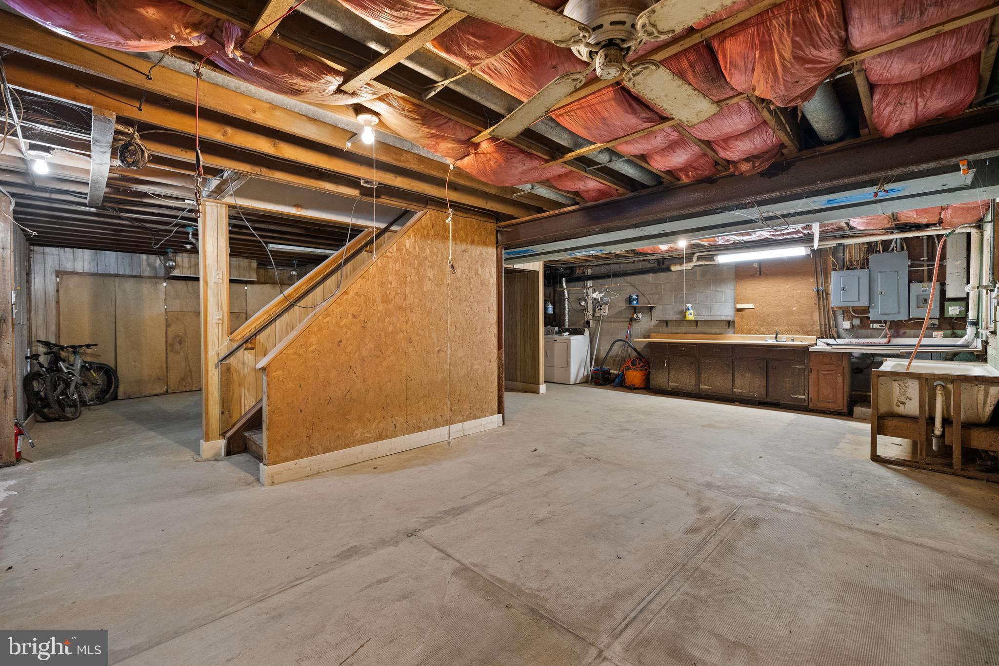 CHESTNUT HILL FARMS - Residential