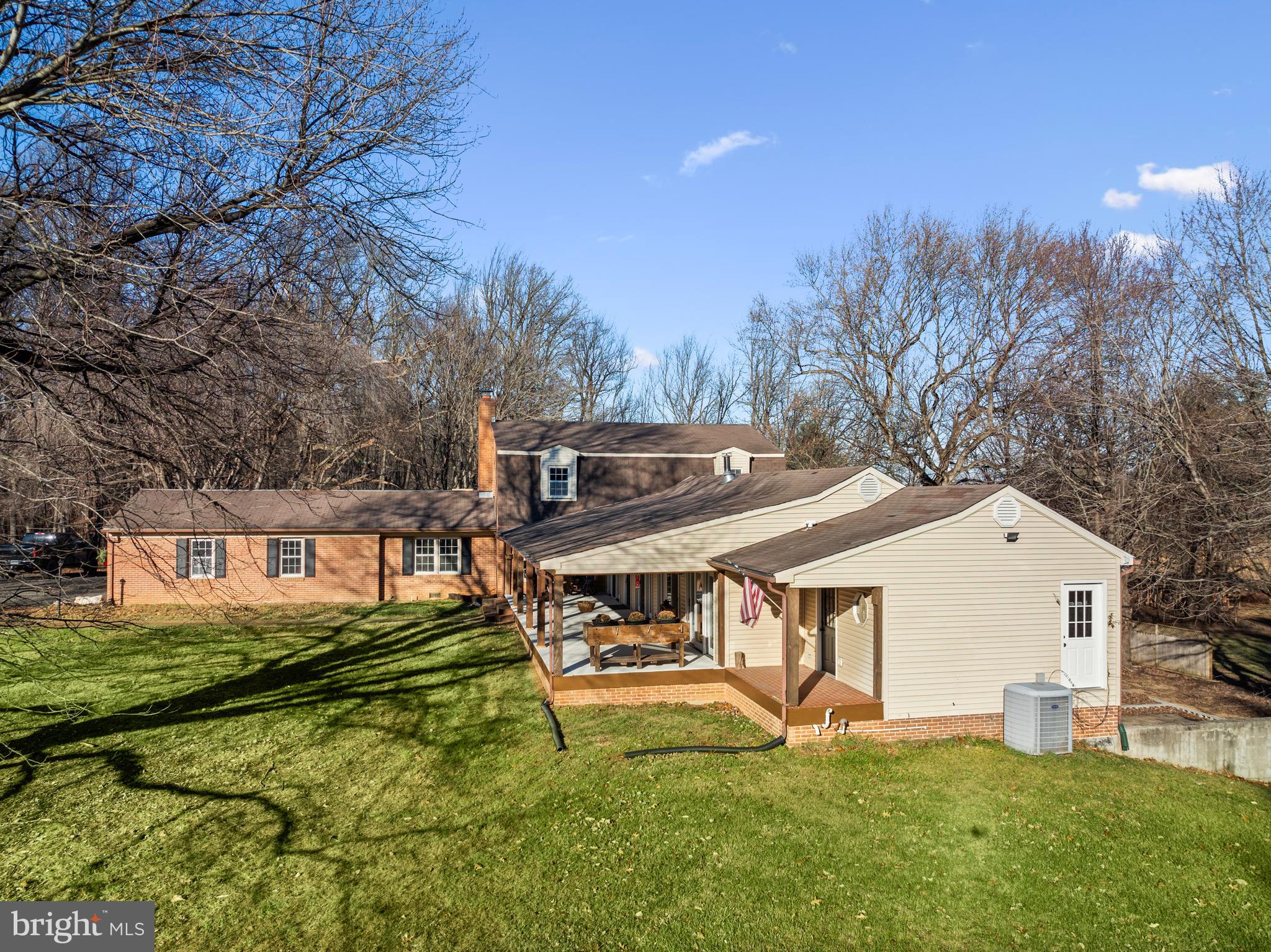 42024 BRIGHTWOOD LANE