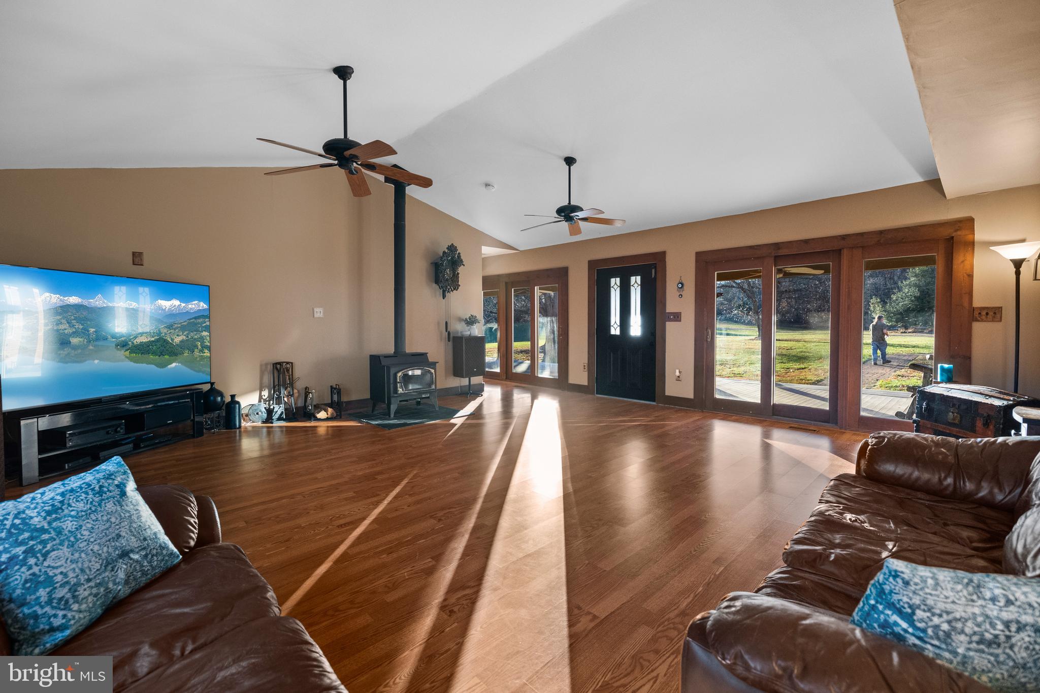 CHESTNUT HILL FARMS - Residential