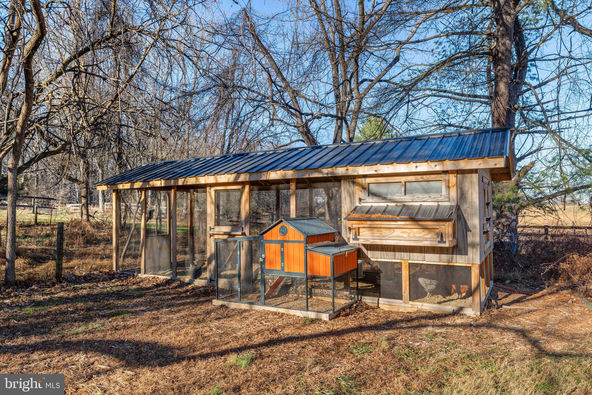 CHESTNUT HILL FARMS - Residential