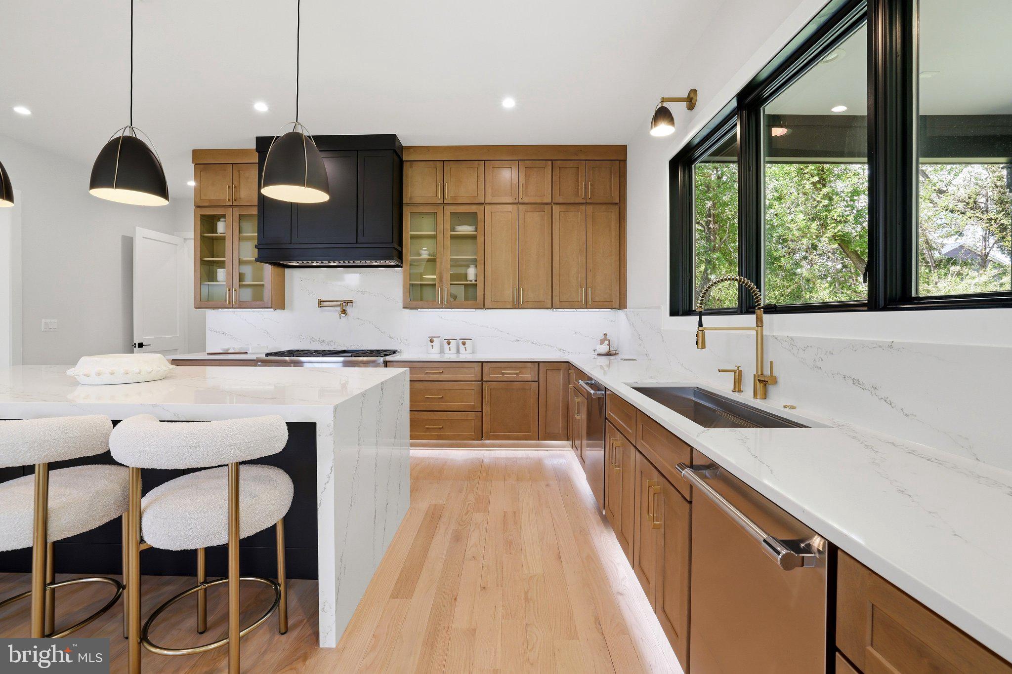 GRASS RIDGE - Residential