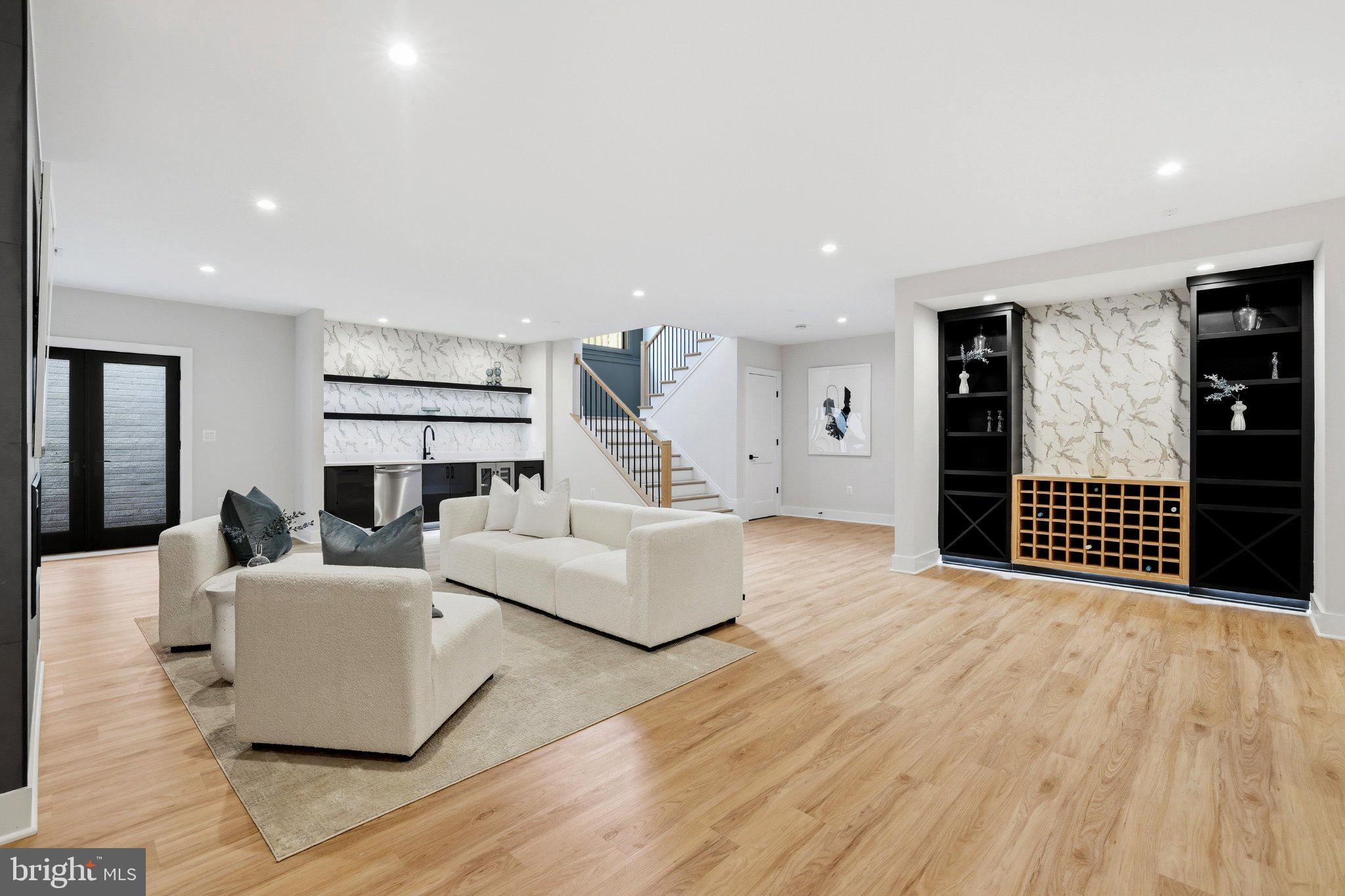 GRASS RIDGE - Residential