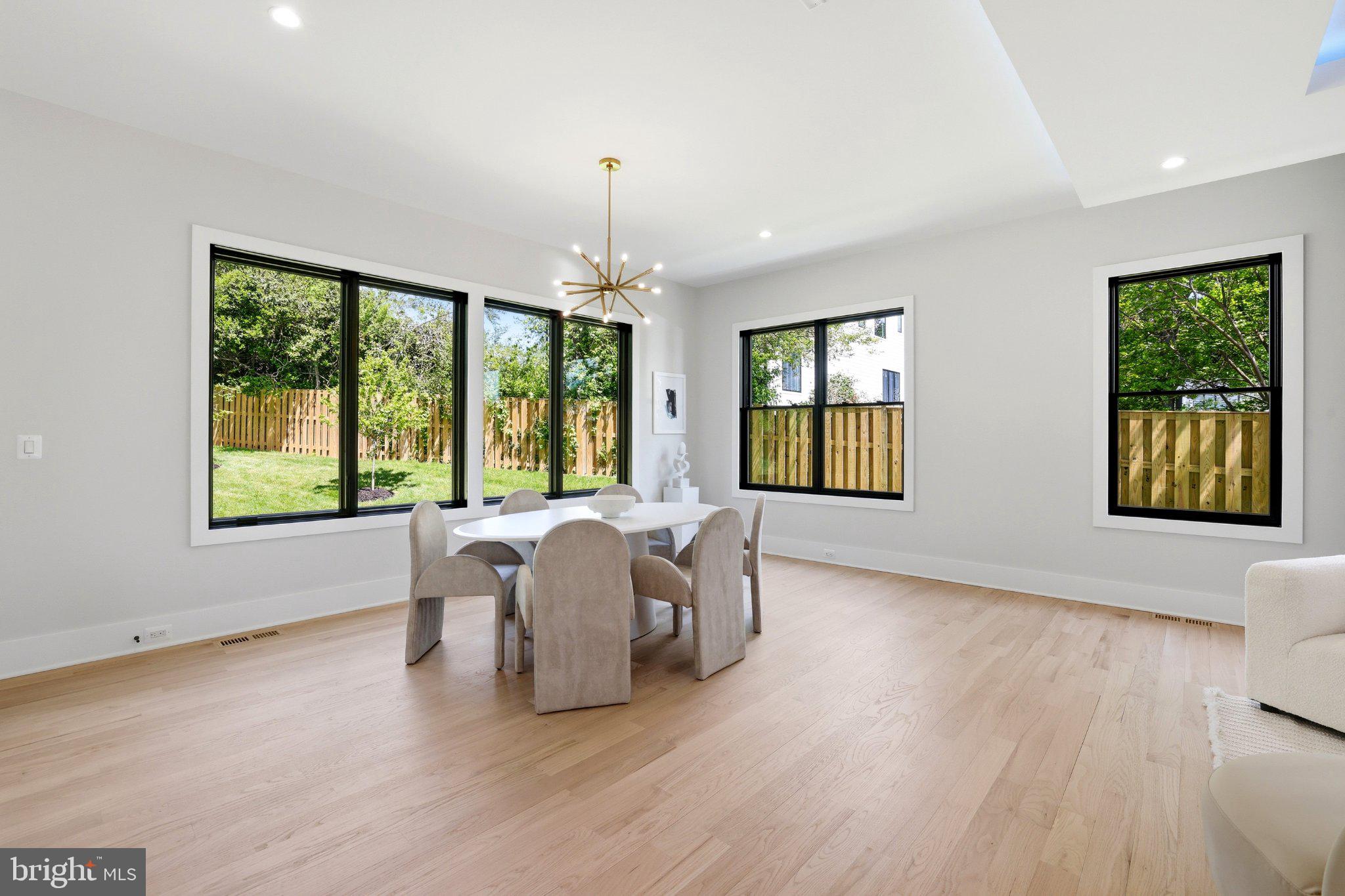 GRASS RIDGE - Residential
