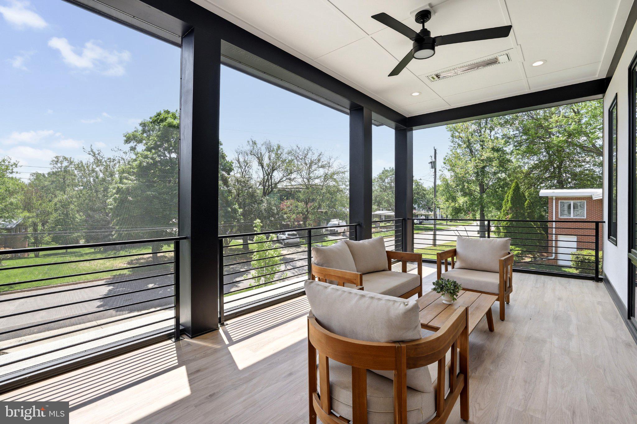 GRASS RIDGE - Residential