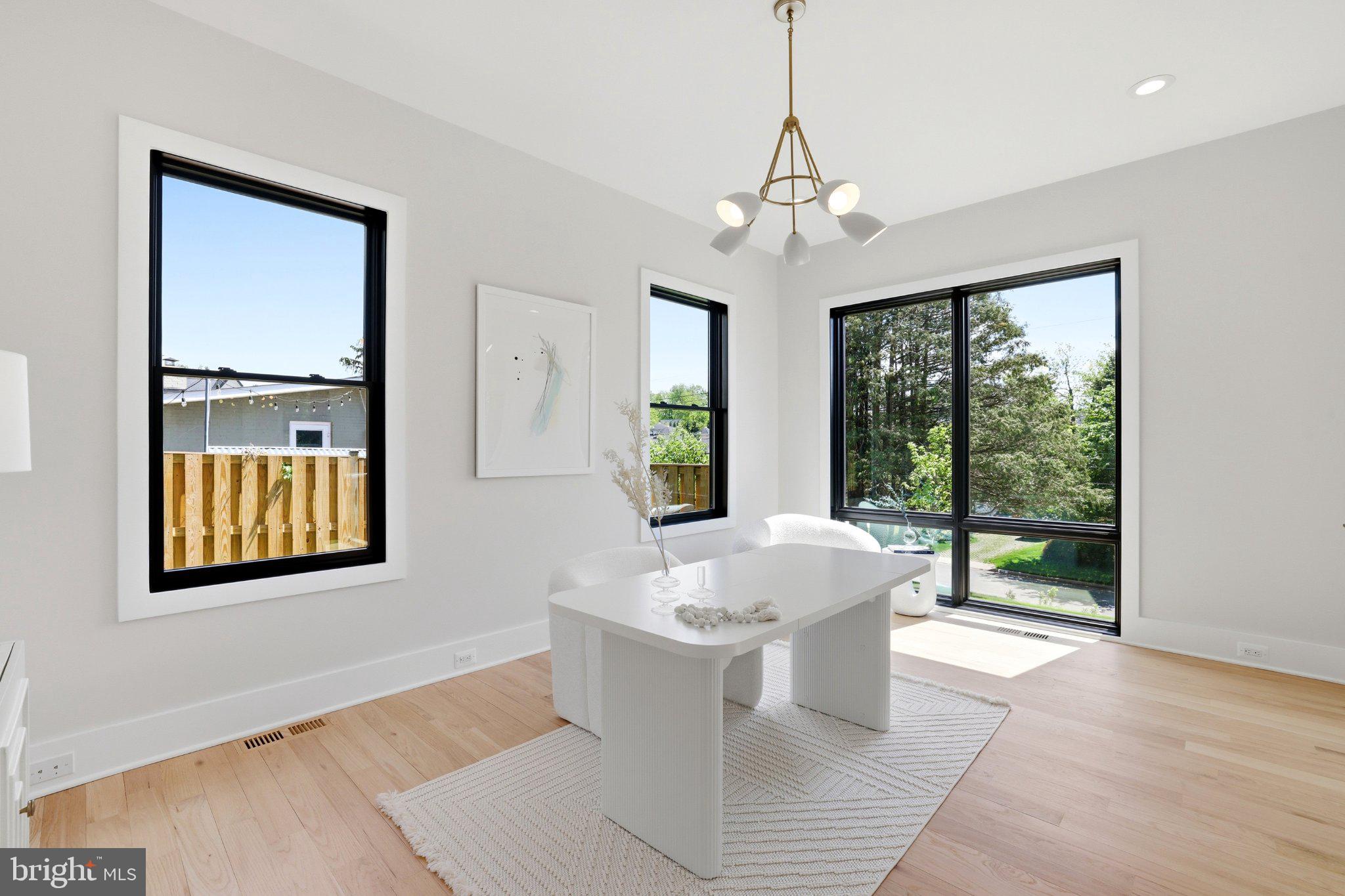 GRASS RIDGE - Residential