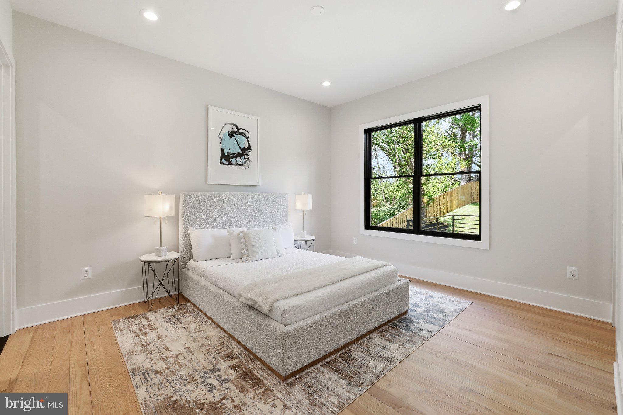 GRASS RIDGE - Residential