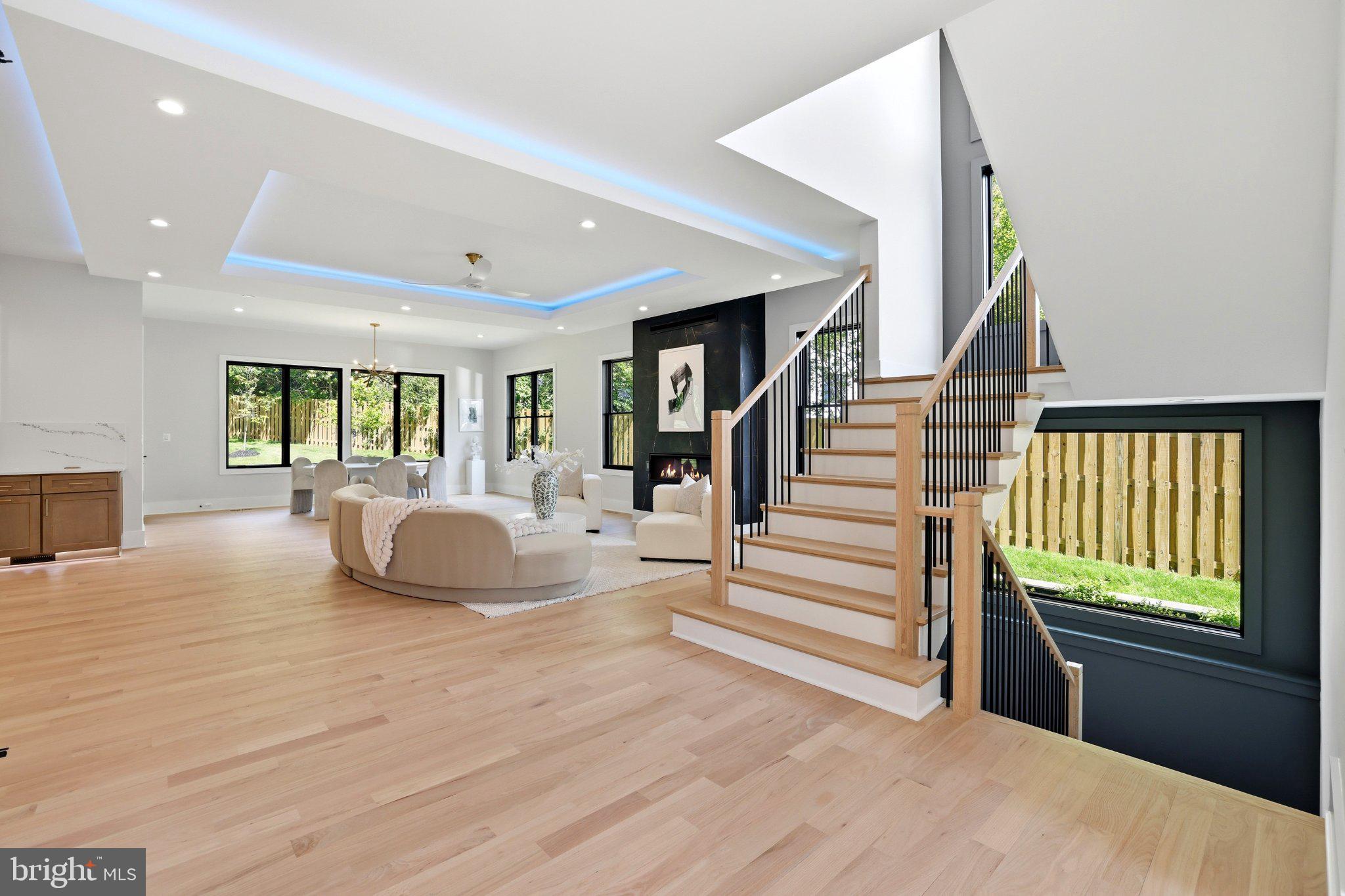 GRASS RIDGE - Residential
