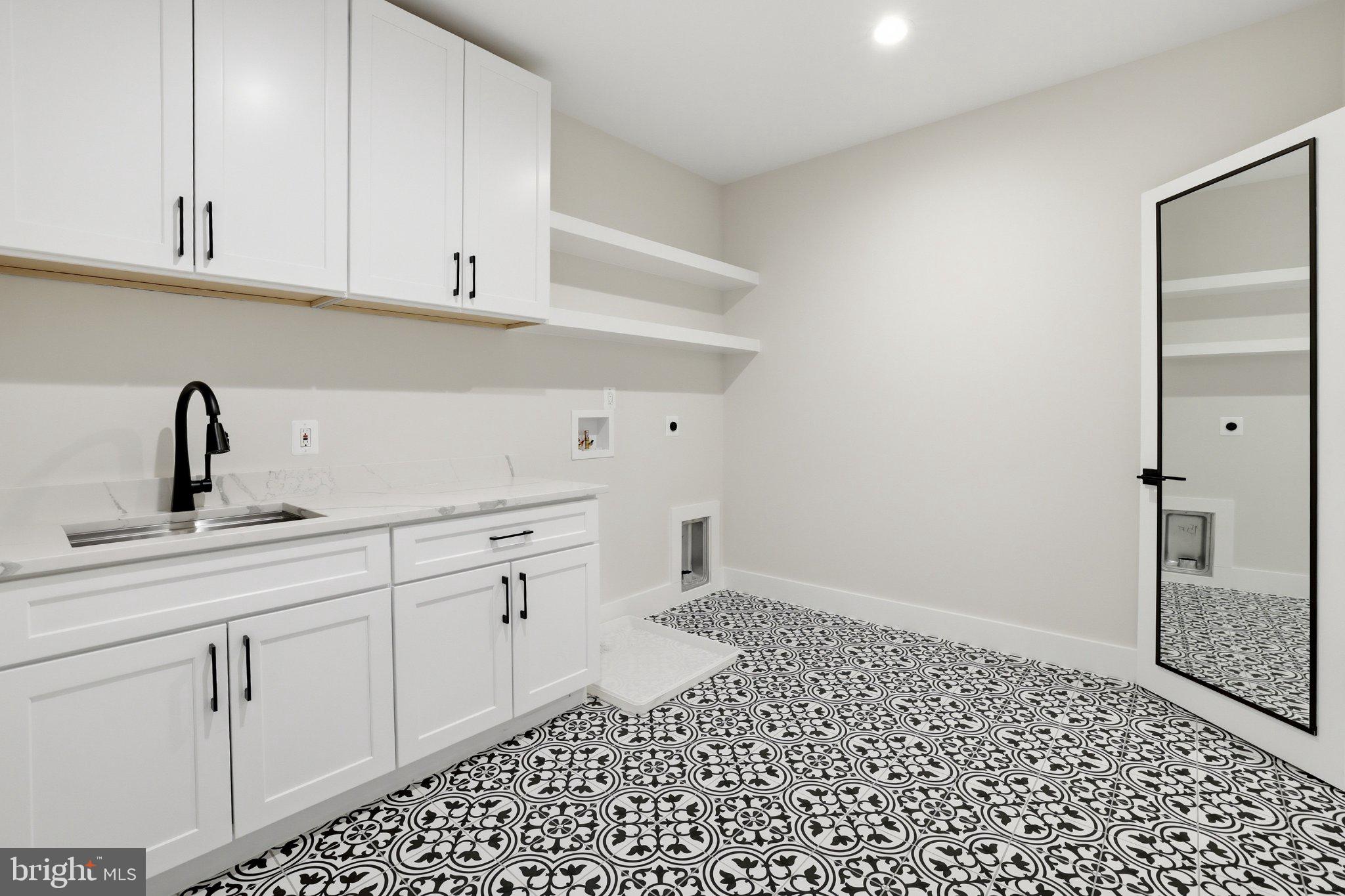 GRASS RIDGE - Residential