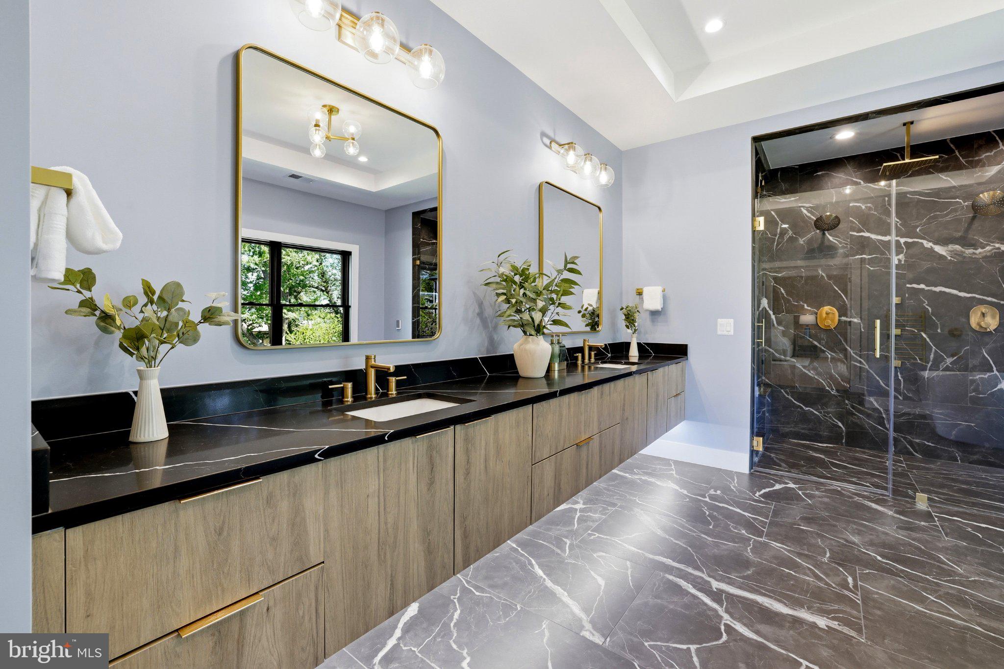 GRASS RIDGE - Residential