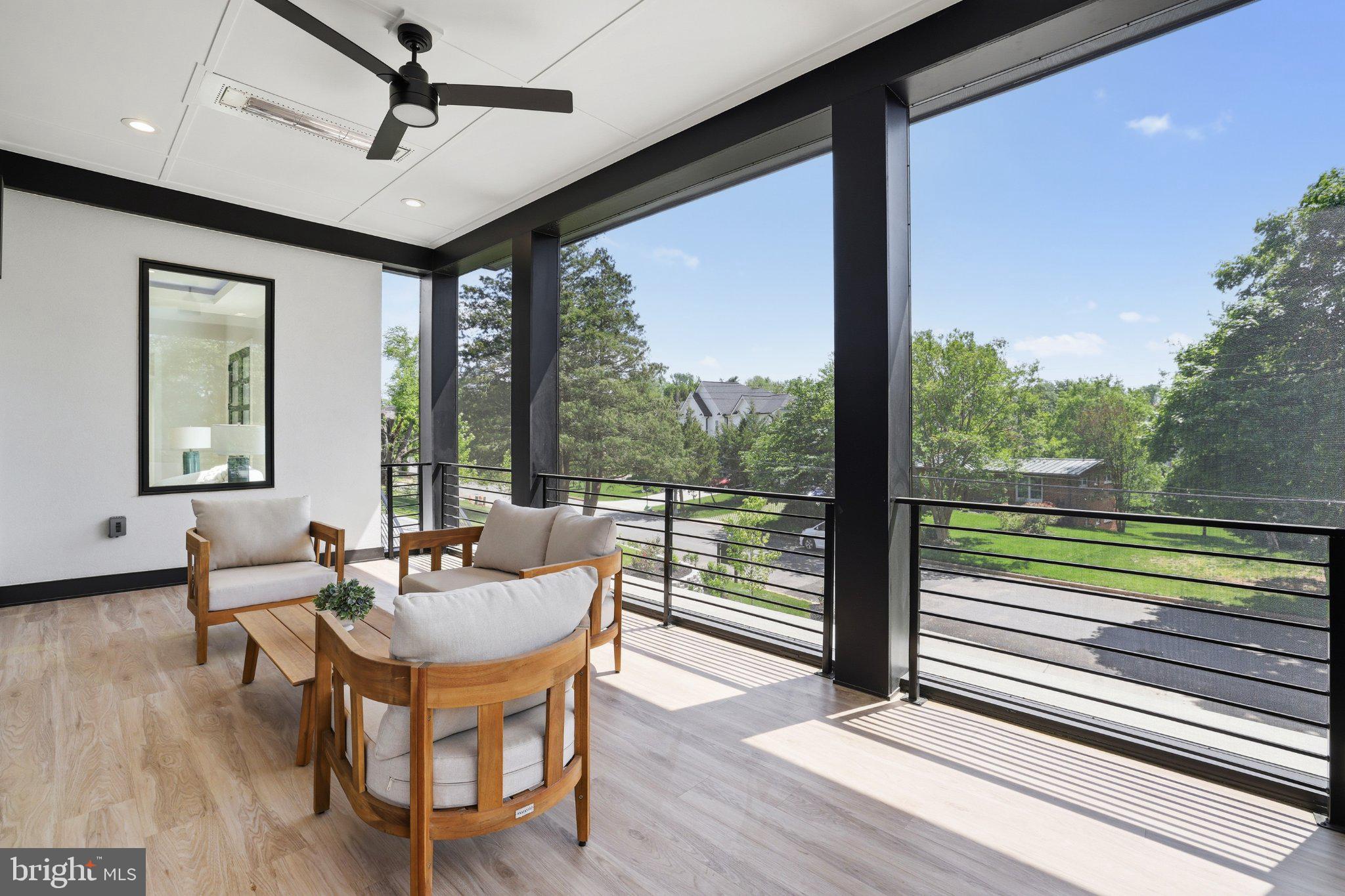 GRASS RIDGE - Residential