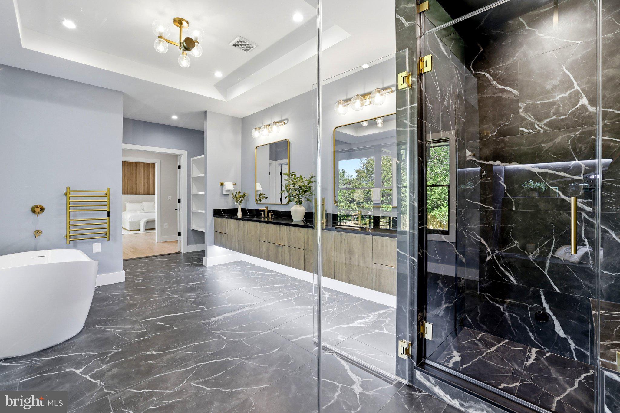 GRASS RIDGE - Residential