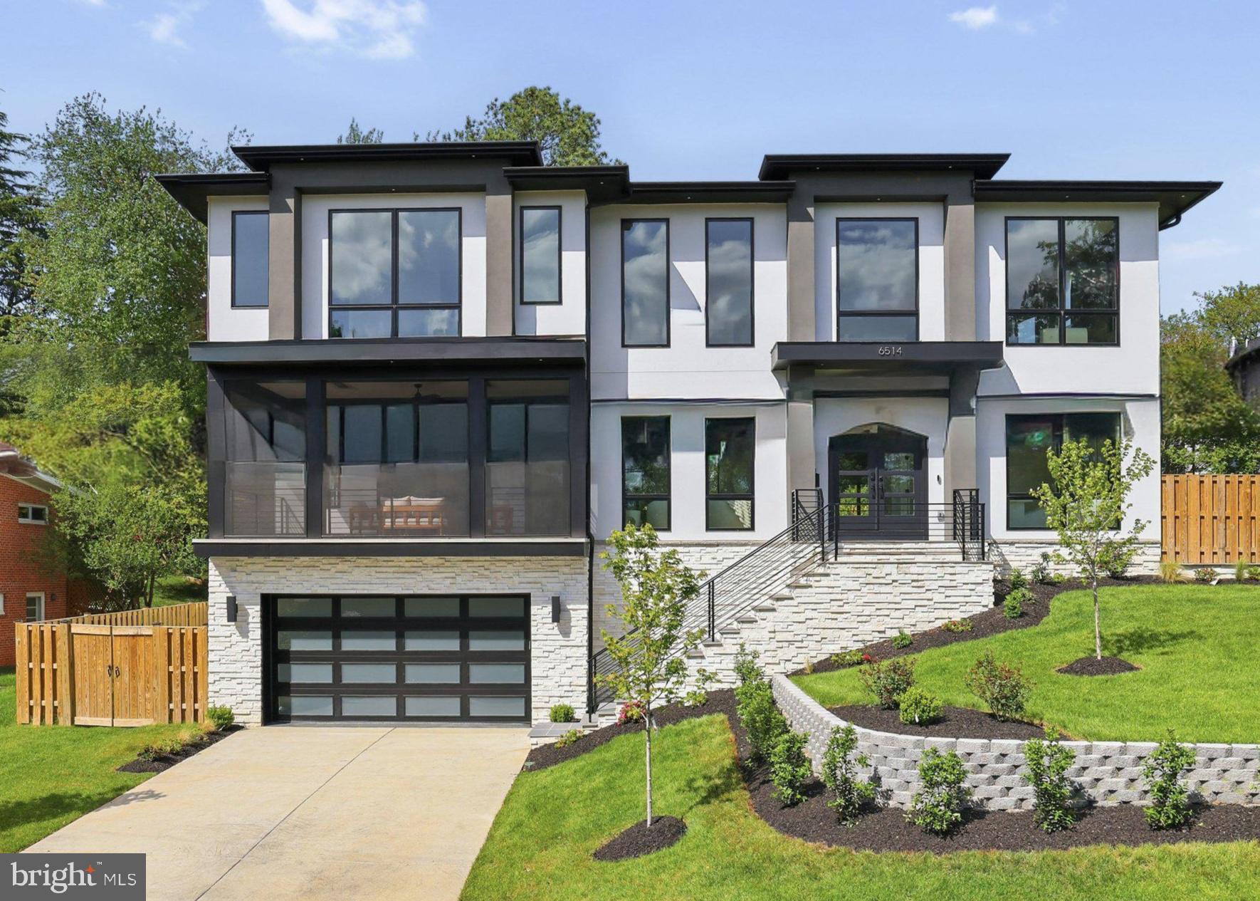 GRASS RIDGE - Residential